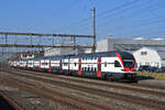 RABe 511 024 KISS durchfährt den Bahnhof Rupperswil.