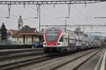 RABe 511 008 KISS durchfährt am 26.01.2023 den Bahnhof Rupperswil.