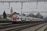 RABe 511 028 KISS durchfährt am 26.01.2023 den Bahnhof Rupperswil.