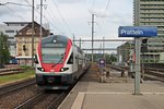 Am 14.05.2015 fuhr RABe 511 122 als IR (Zürich Flughafen - Basel SBB) durch Pratteln ihrem Zielbahnhof entgegen.