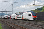 RABe 512 035-2 KISS durchfährt am 08.05.2025 den Bahnhof Gelterkinden.