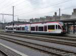 SBB - Triebzug RABe 520 003-5 im Bahnhof Suhr am 02.02.2013