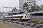 RABe 521 015, auf der S3, fährt Richtung Bahnhof Muttenz.