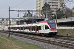 RABe 521 025, auf der S3, fährt Richtung Bahnhof Muttenz.