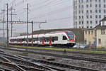 RABe 521 018, auf der S1, fährt zum Bahnhof Pratteln.