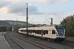 Ausfahrt von RABe 521 209  seehas  und RABe 521 202  seehas  am Abend des 20.09.2017 aus dem Bahnhof von Welschingen-Neuhausen in Richtung Singen (Hohentwiel).