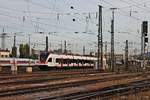 Am Abend des 04.10.2017 rangierte der RABe 521 005 im Badischen Bahnhof von Basel vom Bahnsteig in Richtung Abstellgleis.