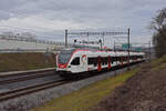 RABe 521 011, auf der S1, fährt Richtung Bahnhof SBB. Die Aufnahme stammt vom 03.01.2022.