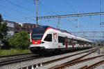 RABe 521 015, auf der S1, verlässt am 31.05.2023 den Bahnhof Rheinfelden.