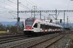 RABe 521 018, auf der S1, verlässt am 17.02.2023 den Bahnhof Möhlin.