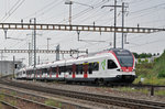 RABe 521 029, auf der S3, fährt zum Bahnhof Pratteln.