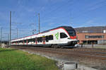 RABe 521 021, auf der S3, fährt zum Bahnhof Sissach.