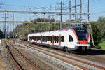 RABe 522 208, auf der S1, fährt zum Bahnhof Möhlin.