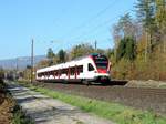 Lenzburg - 31.10.17 : RABe 523 052 als S26 Aarau - Rotkreuz.