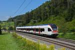 RABe 523 041, auf der S3, fährt Richtung Bahnhof Tecknau.