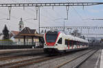 RABe 523 045 durchfährt den Bahnhof Rupperswil.