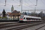 RABe 523 007, auf der S23, wartet beim Bahnhof Rupperswil.