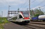 RABe 523 009 auf der S3 verlässt den Bahnhof Muttenz. Die Aufnahme stammt vom 23.05.2015.