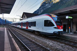 RABe 523 062-1 steht als S2 21278 nach Baar Lindenpark, abfahrtbereit im Bahnhof Erstfeld.