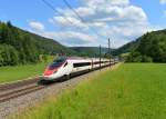 Ein ETR 610 nach Basel am 15.06.2014 bei Tecknau.