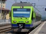 bls Pendelzug Typ Nina 525 006 im Bahnhof von Kerzers/FR am 28.04.2007