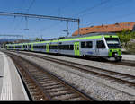 BLS - Triebzüge RABe 525 034 und 525 012 in Kerzers als Regio nach Bern am 20.04.2019