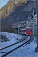  Schönes Wetter  im Winter bedeutet für die Bahnfotografie nicht selten Nebel im Flachland und Schatten in den Bergtälern; doch heute hatte ich mich (zum Glück) verschätzt,