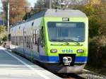 bls - NINA Triebzug RABe 525 034-5 im Bahnhof Bren an der Aare am 18.10.2008