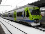 bls - Triebzug 525 029-5 im Bahnhof von Spiez am 12.12.2008