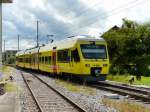 bls - Nina Triebzug RABe 525 037-8 in Kerzers am 07.08.2011