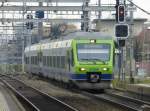 BLS - 2 Triebzüge RABe 525 bei der einfahrt in der Haltestelle Bern Wankdorf am 09.11.2014