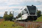 Am 20.09.2017 fuhr  thurbo  749-7 (RABe 526 749-7) als S22 (Jestetten - Singen (Hohentwiel)) bei Thayngen über die Hochrheinbahn in Richtung Gottmadingen.