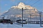 S12 mit 526 770-3 nach Chur in Sargans mit dem Gonzen im Hintergrund.