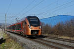 RABe 526 101 Traverso der SOB fährt Richtung Bahnhof Lausen.