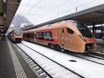 Zwei Stadlerrail RABe 526  Traverso  Züge der Südostbahn  links: Voralpenexpress nach St.