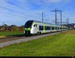 BLS - Triebzug RABe 528 101 unterwegs bei Lyssach am 31.10.2021