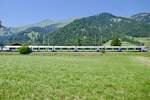 BLS S-Bahn MIKA RABe 528 202 am 17.7.22 bei Frutigen abgestellt.