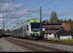 BLS - Triebzug RABe 535 123 unterwegs bei Uttigen in Richtung Thun am 24.10.2020