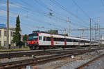 ABt NPZ Domino 50 85 39-43 861-6 durchfährt den Bahnhof Pratteln.