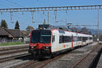 RBDe 560 208-1, auf der S29, verlässt den Bahnhof Rupperswil.