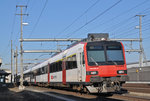 NPZ Domino, auf der S29, fährt beim Bahnhof Rothrist ein.