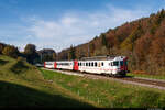 Am 07.11.2021 fuhren die RBDe 4/4 der Tpf noch: Hier konnte RBDe 567 171 bei Barberêche (Pensier) aufgenommen werden