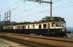 Mit einem Personenzug von Neuenburg nach Bern macht ABDZe 4/6 736 im Mai 1981 einen kurzen Zwischenhalt in Gümmenen