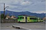 Der ASD TPC BDe 4/4 401 auf dem Weg nach Les Diablerets zwischen der Haltestelle Aigle-Place du Marché und Aigle-Château auf dem in der Strasse verlegen Streckenabchnitt.