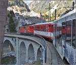 R657 nach Andermatt auf der Reussbrücke oberhalb Göschenen.