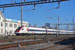 ICN 500 025  Xavier Stockmar  durchf�hrt am 05.02.2026 den Bahnhof Pratteln.