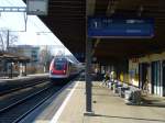 SBB - ICN als Regio in Grenchen Sd ????  Nein der leicht versptete ICN 523 ( Genf - St.Gallen ) bei der Durchfahrt im Bahnhof von Grenchen Sd am 17.11.2007