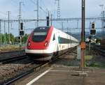 SBB: ICN RABDe 500 001  Jean Piaget  durchfhrt am 31.7.09 Dietikon.
