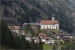 Noch gibt es diesen Anblick. ICN RABDe 500 023-3  Charles Ferdinand Ramuz  hinter der Wassener Kirche. April 2016.