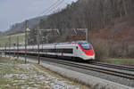 RABe 501 021-6 Giruno fährt Richtung Bahnhof Tecknau. Die Aufnahme stammt vom 11.01.2021.